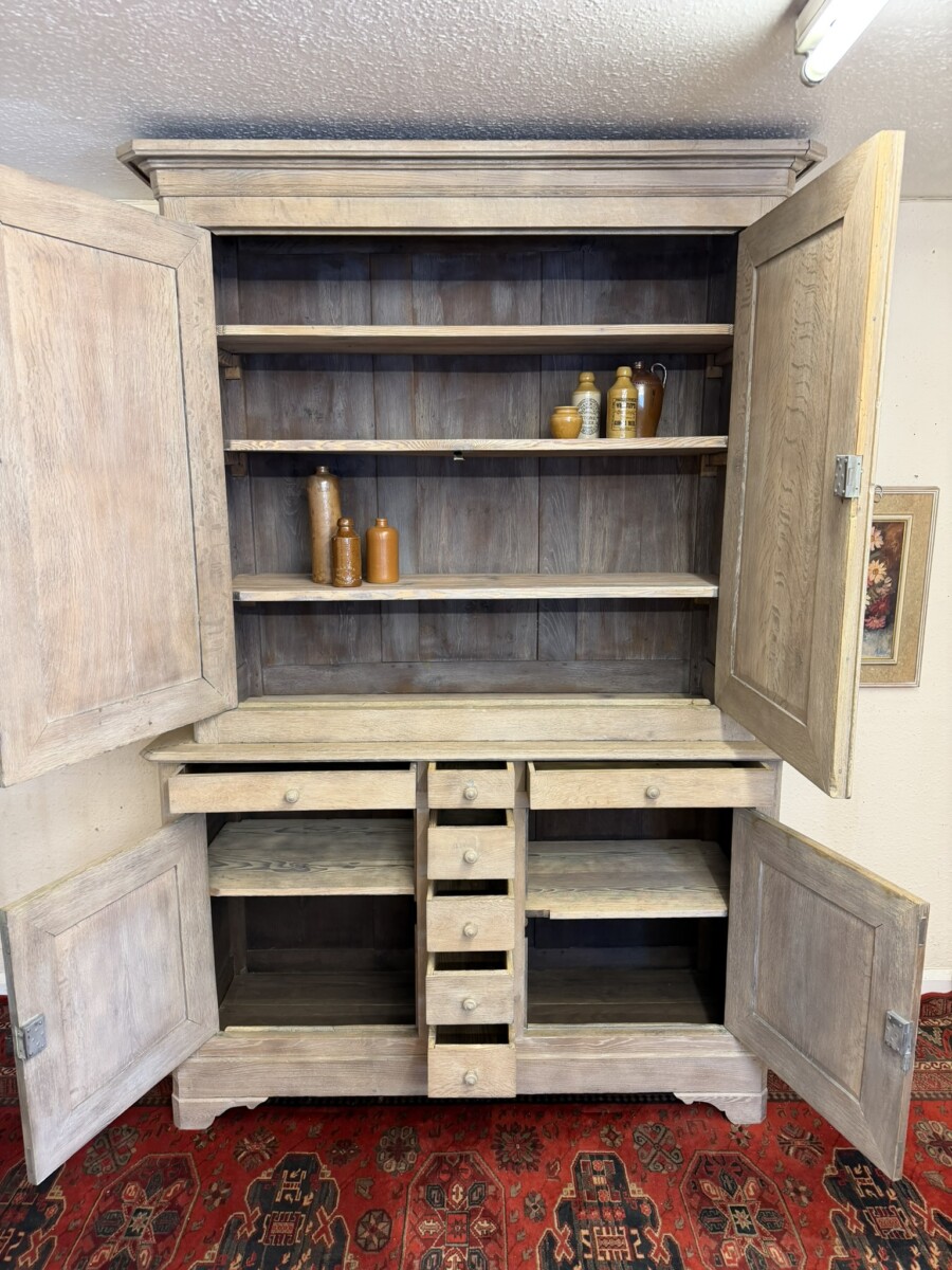 ANTIQUE FRENCH LIMED OAK HOUSEKEEPERS CUPBOARD CIRCA 1830 - Image 11