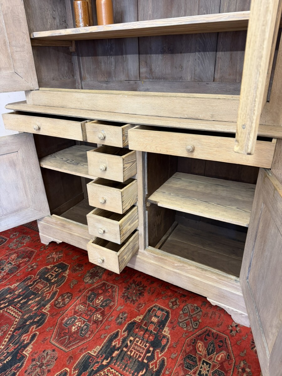ANTIQUE FRENCH LIMED OAK HOUSEKEEPERS CUPBOARD CIRCA 1830 - Image 12