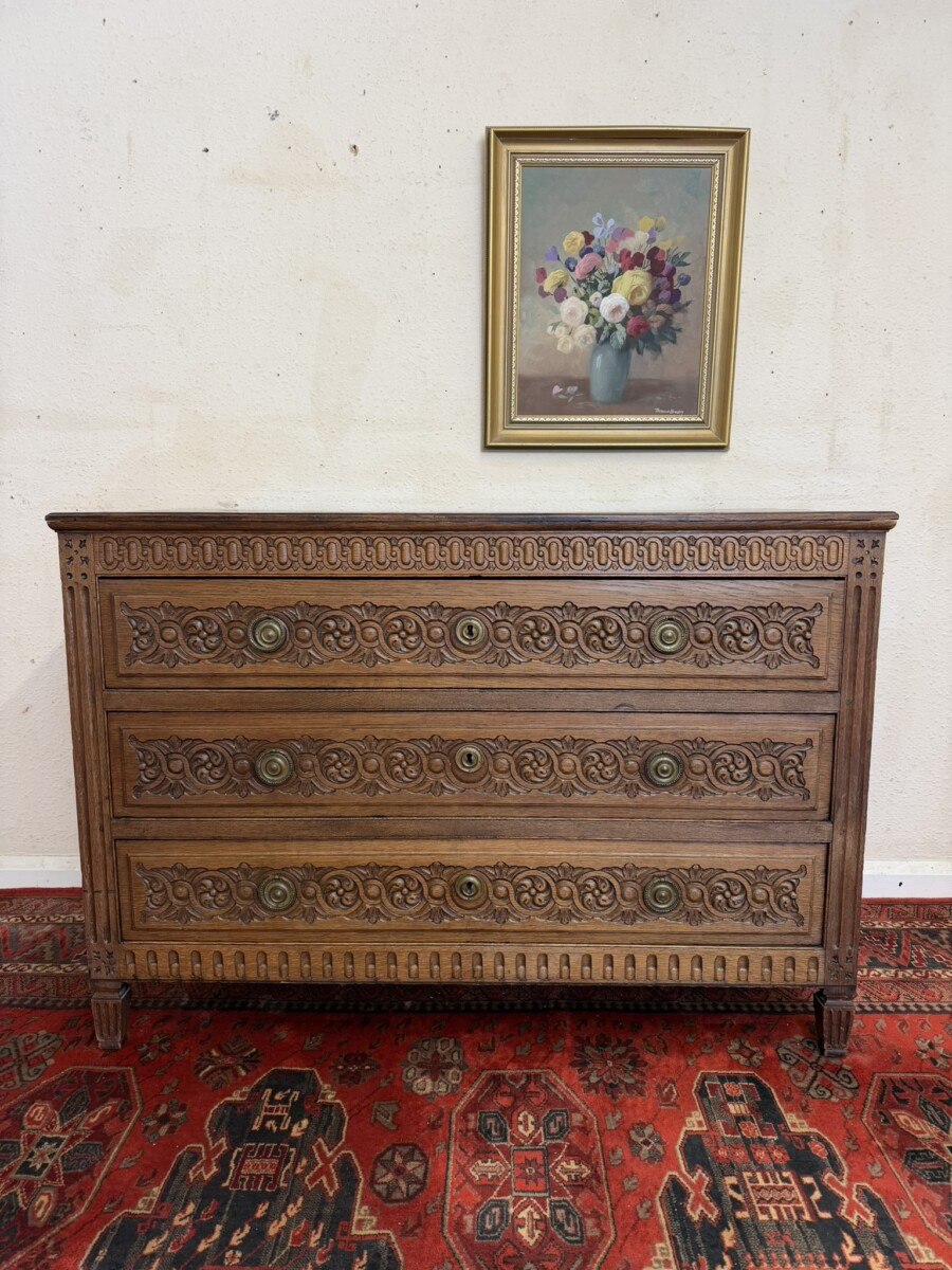 FRENCH OAK EARLY 19TH CENTUREY COMMODE/CHEST CIRCA 1820