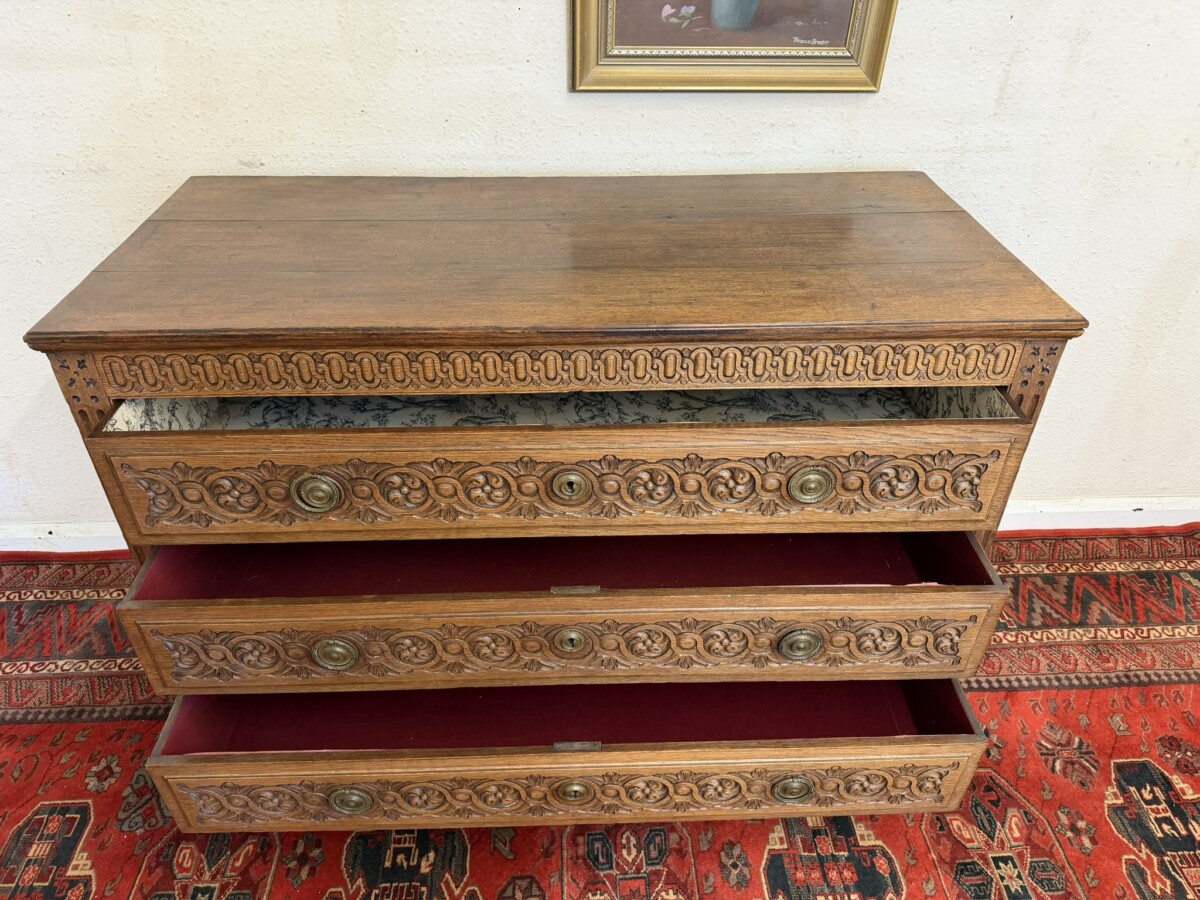 FRENCH OAK EARLY 19TH CENTUREY COMMODE/CHEST CIRCA 1820 - Image 11