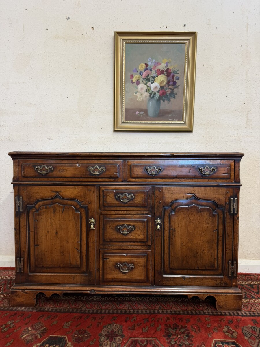 QUALITY CHERRY WOOD DRESSER/SIDEBOARD - Image 2