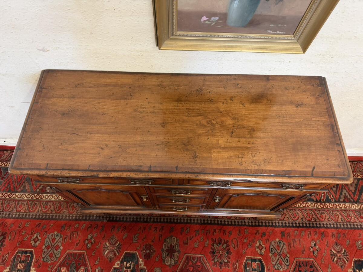 QUALITY CHERRY WOOD DRESSER/SIDEBOARD - Image 8