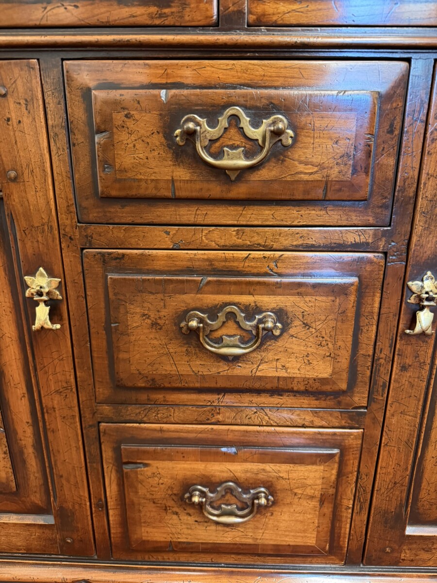 QUALITY CHERRY WOOD DRESSER/SIDEBOARD - Image 9