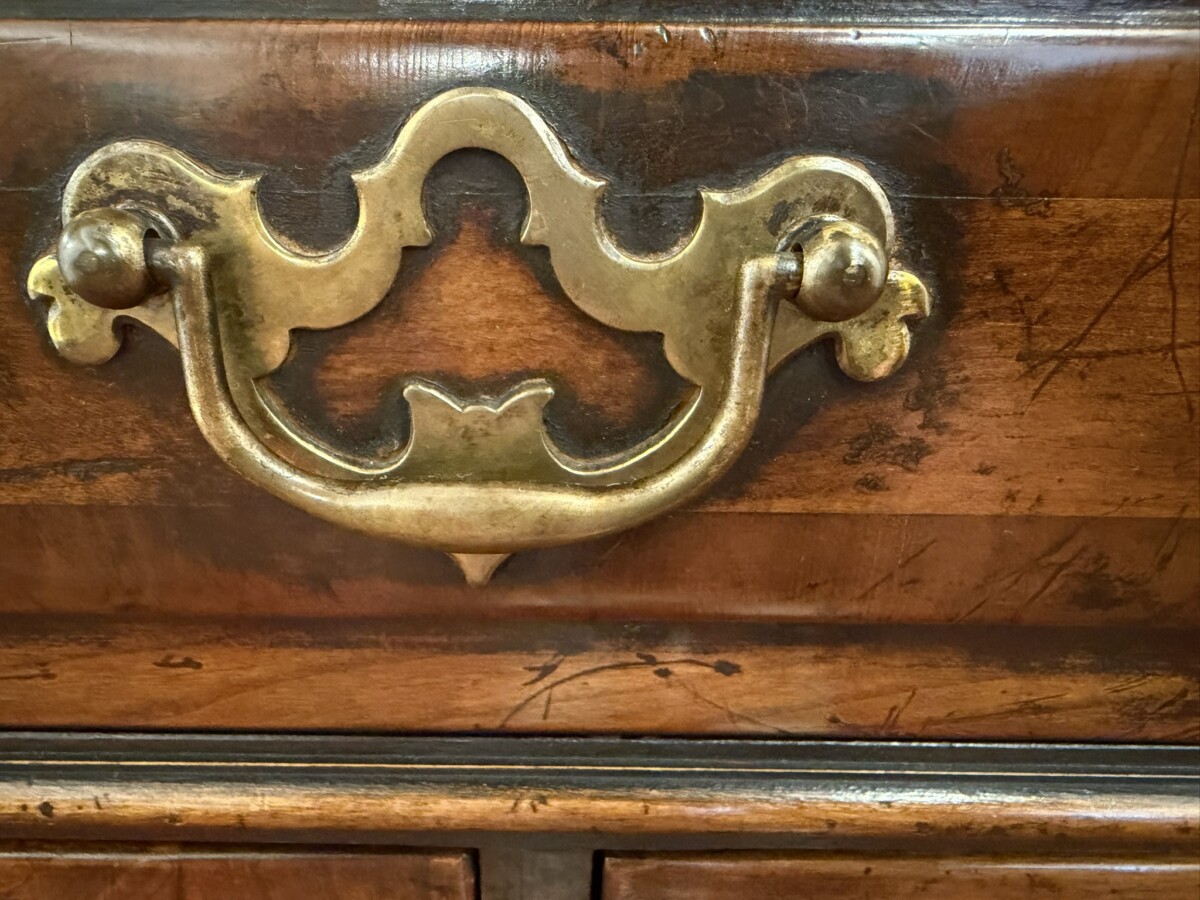 QUALITY CHERRY WOOD DRESSER/SIDEBOARD - Image 10