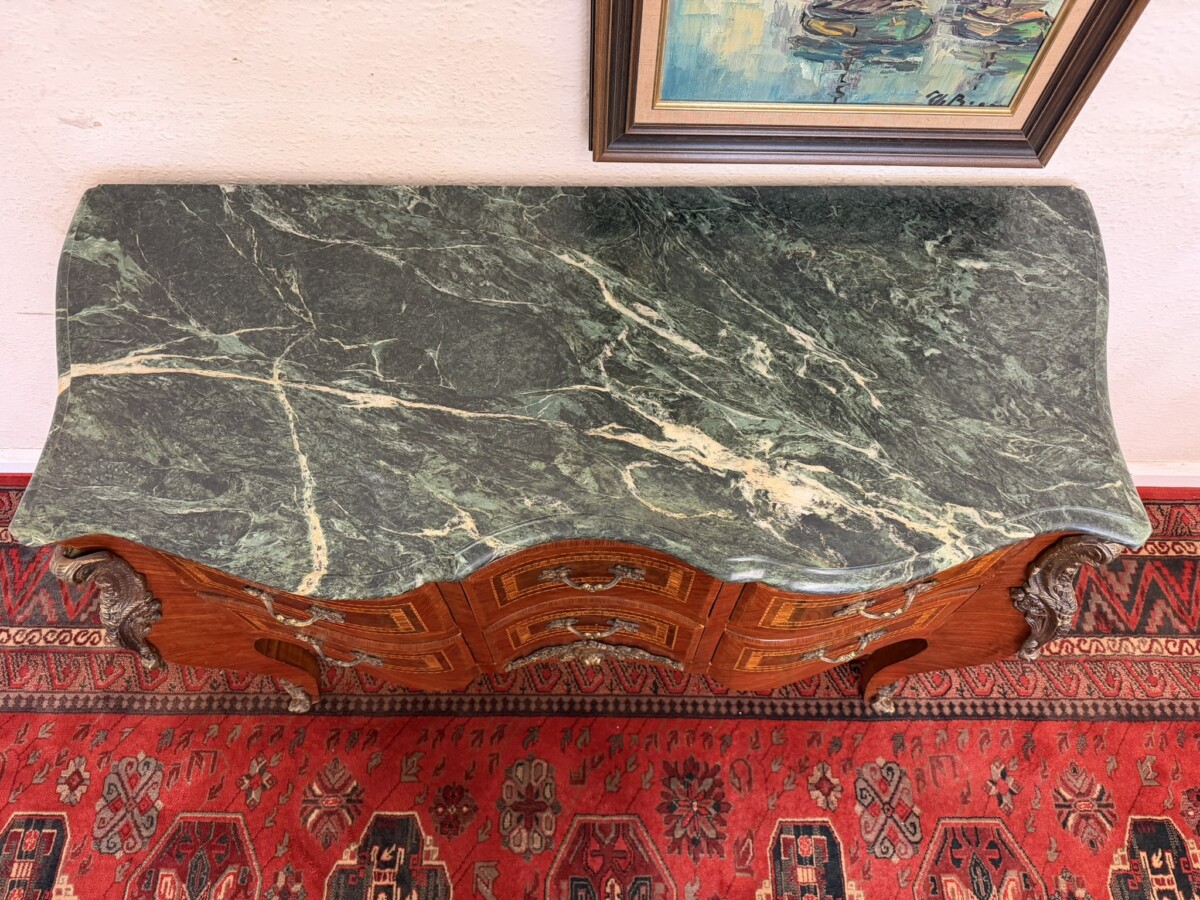 FRENCH SHAPED INLAID WALNUT MARBLE TOP COMMODE/CHEST CIRCA 1950 - Image 5