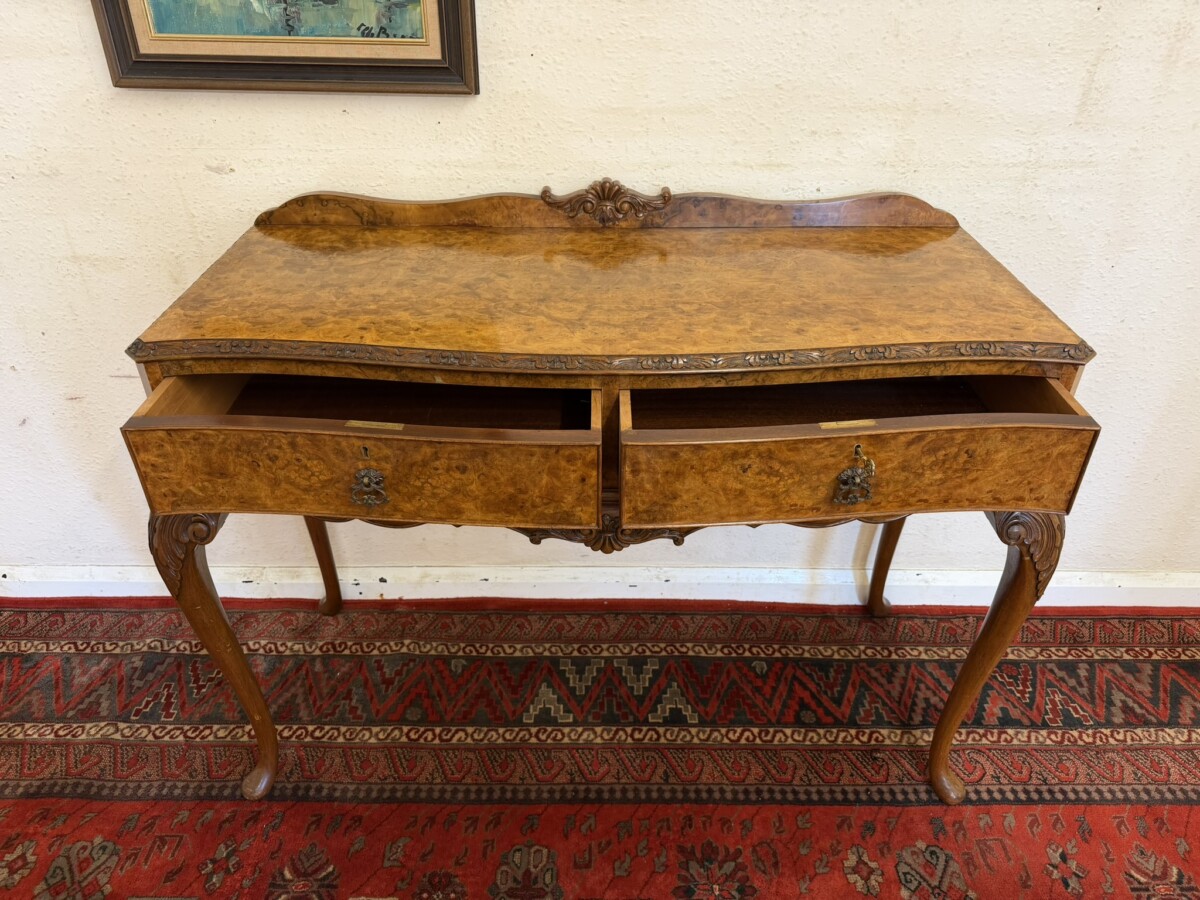 SHAPED CARVED BURR WALNUT TWO DRAWER SIDE TABLE/HALL TABLE - Image 9