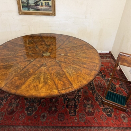 REGENCY STYLE FLAME MAHOGANY THEODORE ALEXANDER ROUND JUPE TABLE