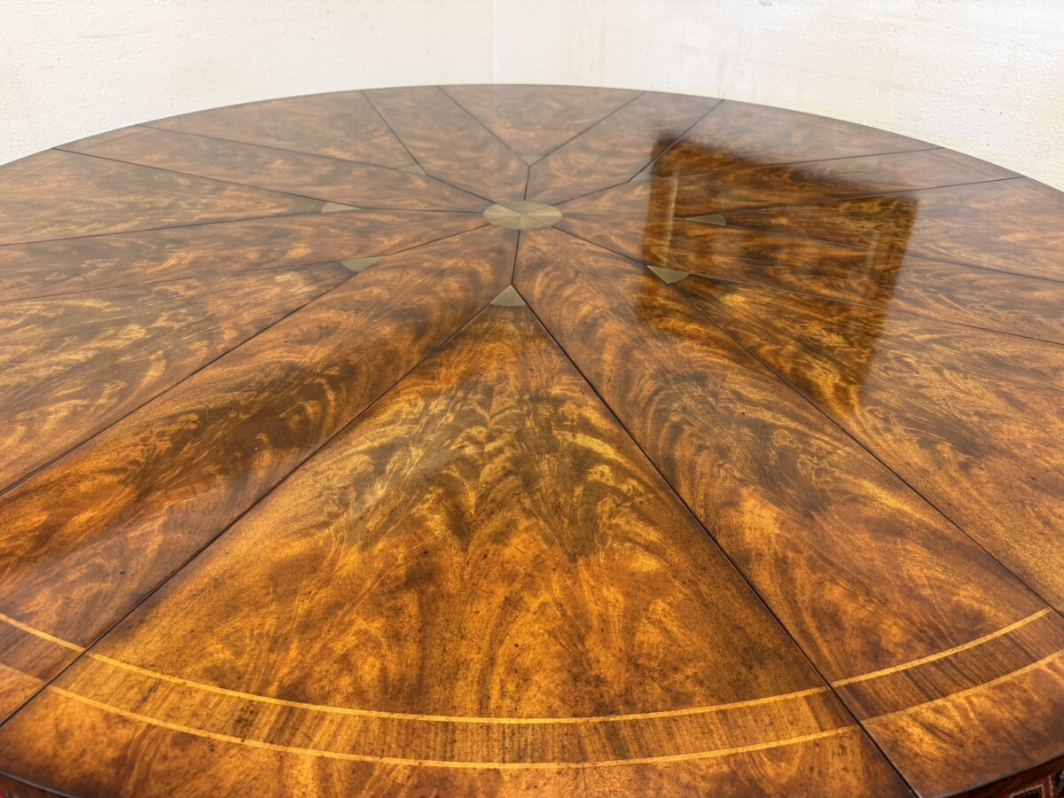 REGENCY STYLE FLAME MAHOGANY THEODORE ALEXANDER ROUND JUPE TABLE - Image 3