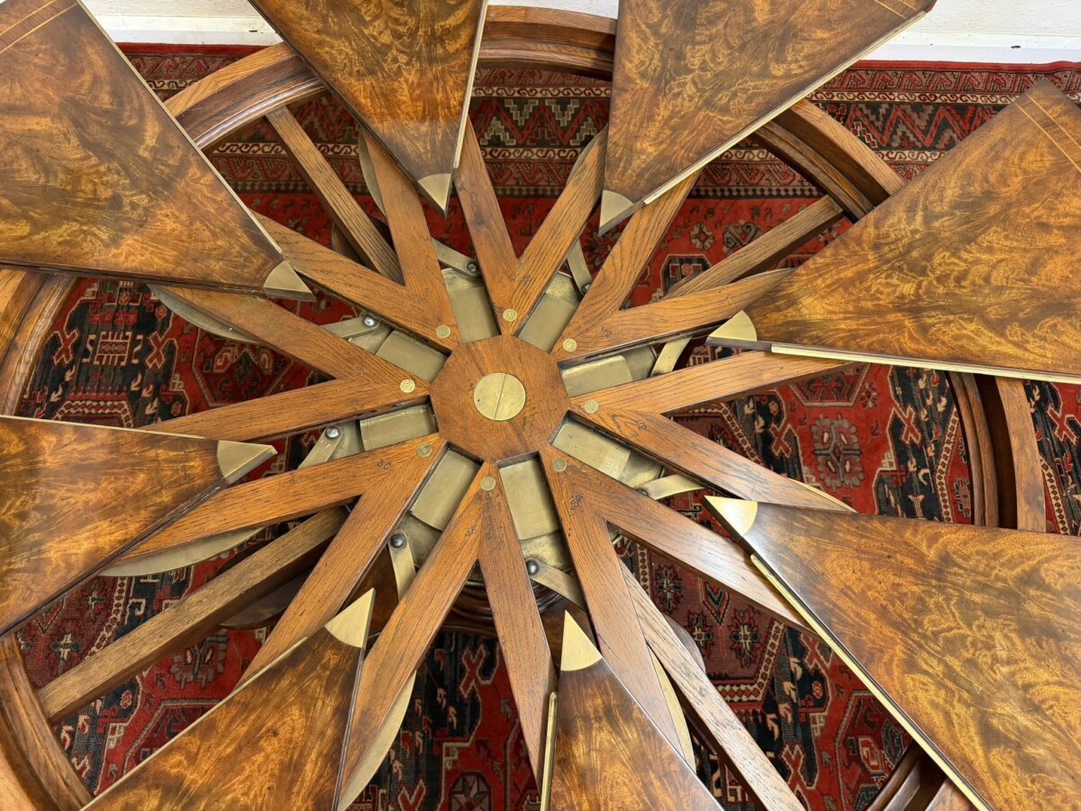 REGENCY STYLE FLAME MAHOGANY THEODORE ALEXANDER ROUND JUPE TABLE - Image 10