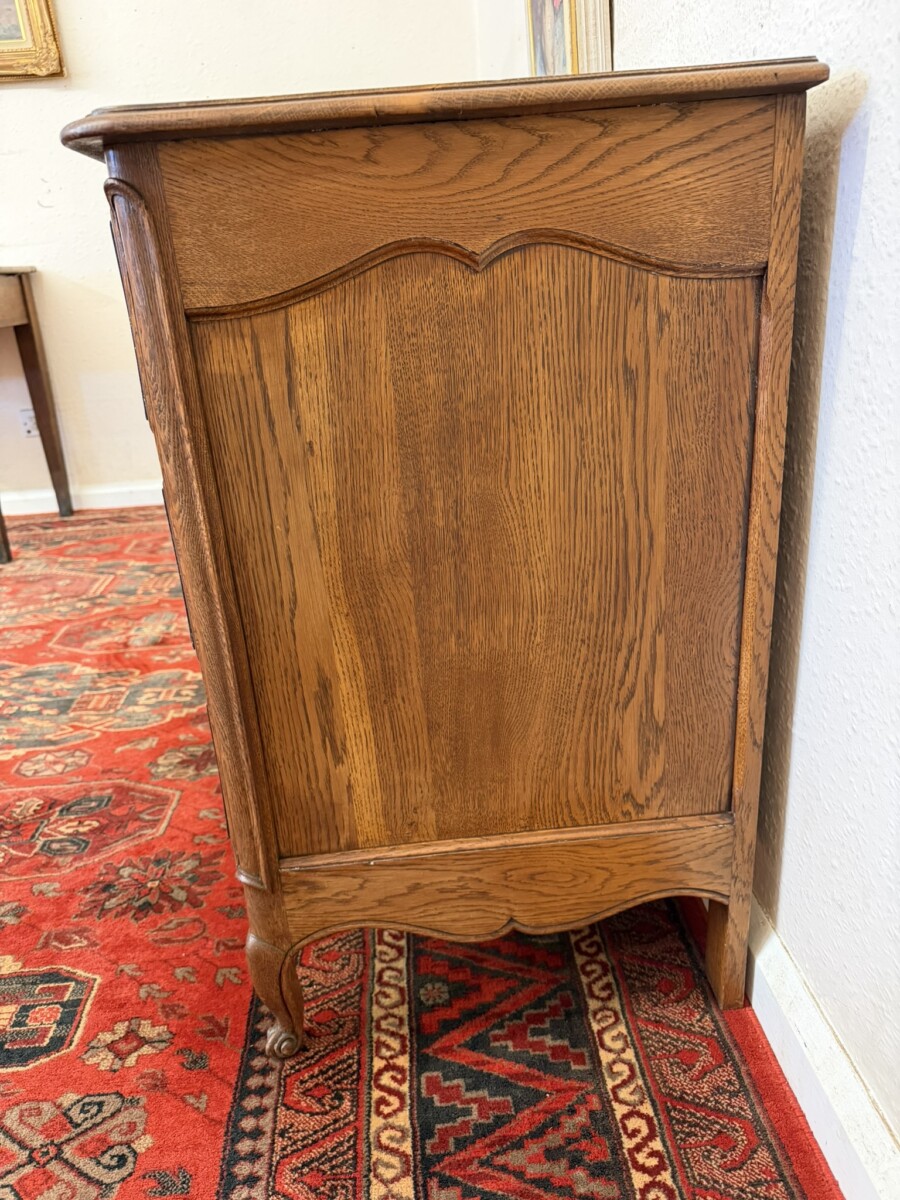 ANTIQUE FRENCH OAK CARVED CHEST OF DRAWERS CIRCA 1900 - Image 5