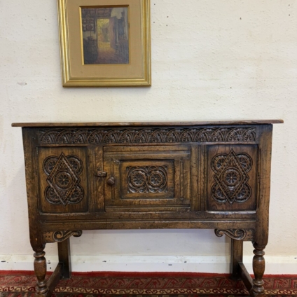 TITCHMARSH AND GOODWIN CARVED OAK CUPBOARD/CABINET
