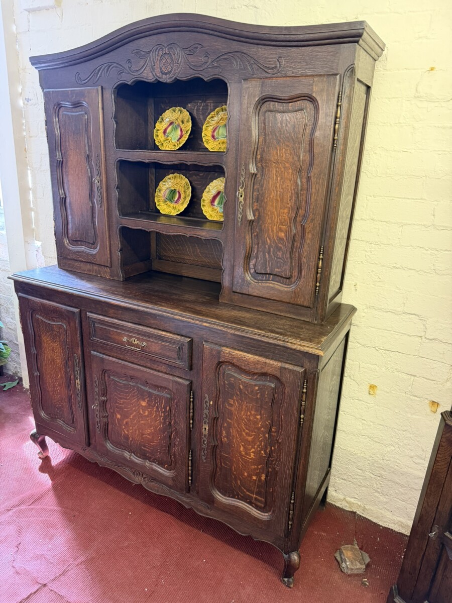 FRENCH CARVED OAK SHAPED TOP DRESSER CIRCA 1930 - Image 5