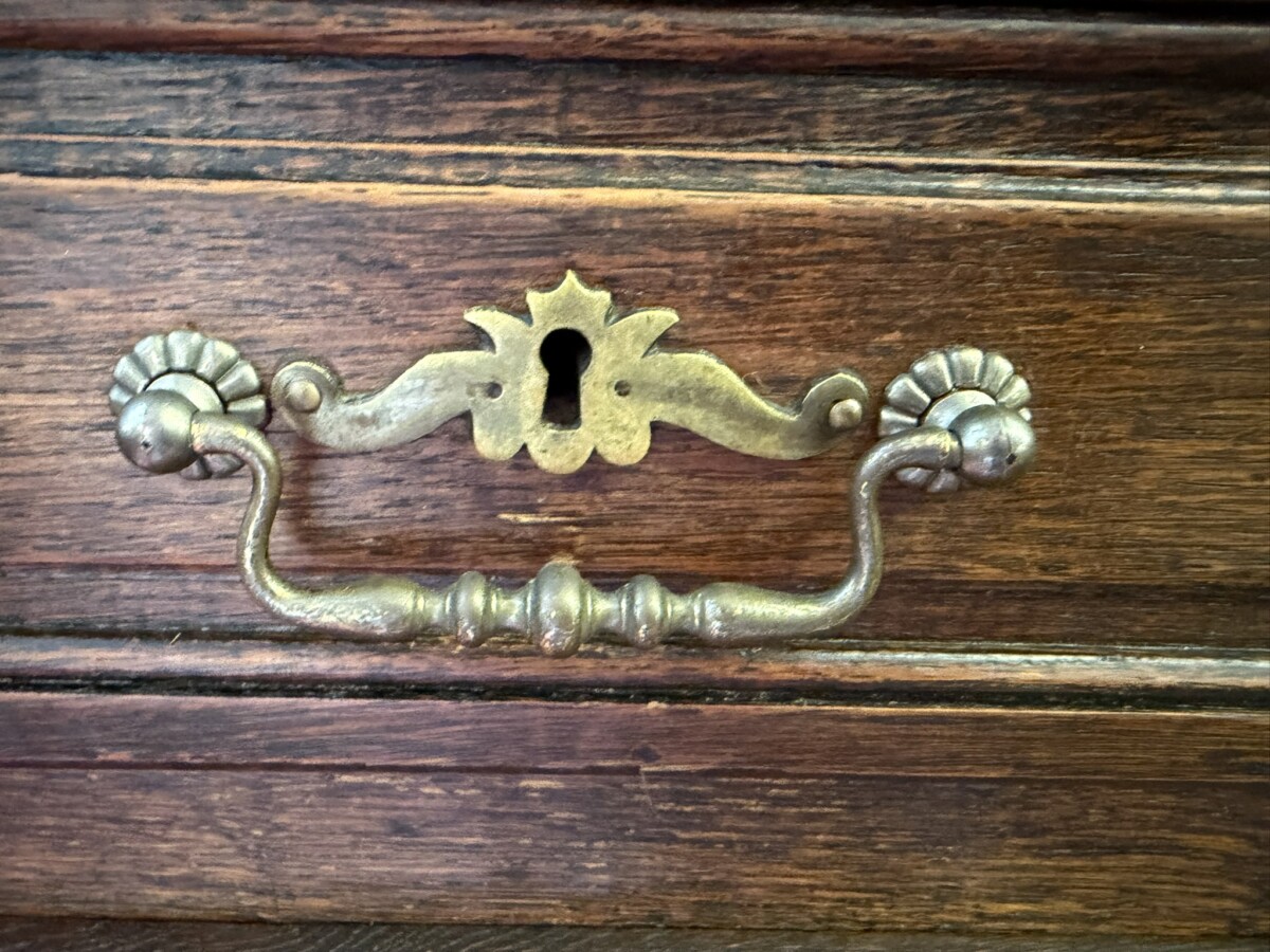 FRENCH CARVED OAK SHAPED TOP DRESSER CIRCA 1930 - Image 11