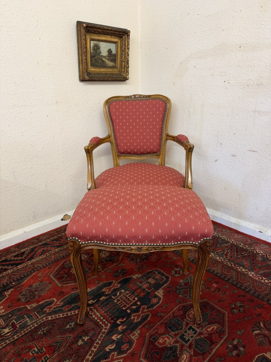 FRENCH CARVED WALNUT UPHOLSTERED CHAIR AND MATCHING FOOT STOOL - Image 3