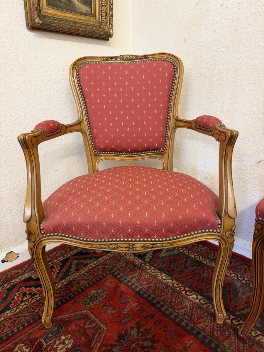 FRENCH CARVED WALNUT UPHOLSTERED CHAIR AND MATCHING FOOT STOOL - Image 6