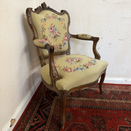 FRENCH CARVED OAK CHAIR WITH NEEDLEPOINT UPHOLSTERY