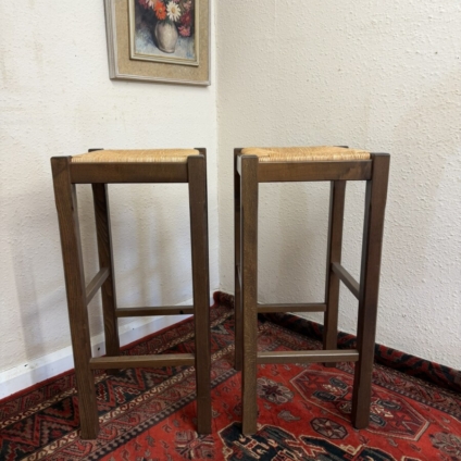 PAIR OF QUALITY OAK STOOLS WITH RUSH SEATS
