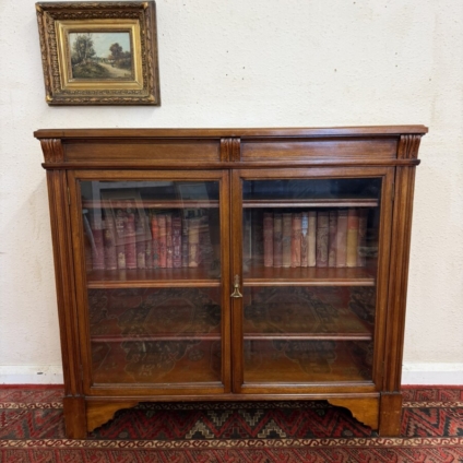 QUALITY ANTIQUE WALNUT GLAZED BOOKCASE CIRCA 1910
