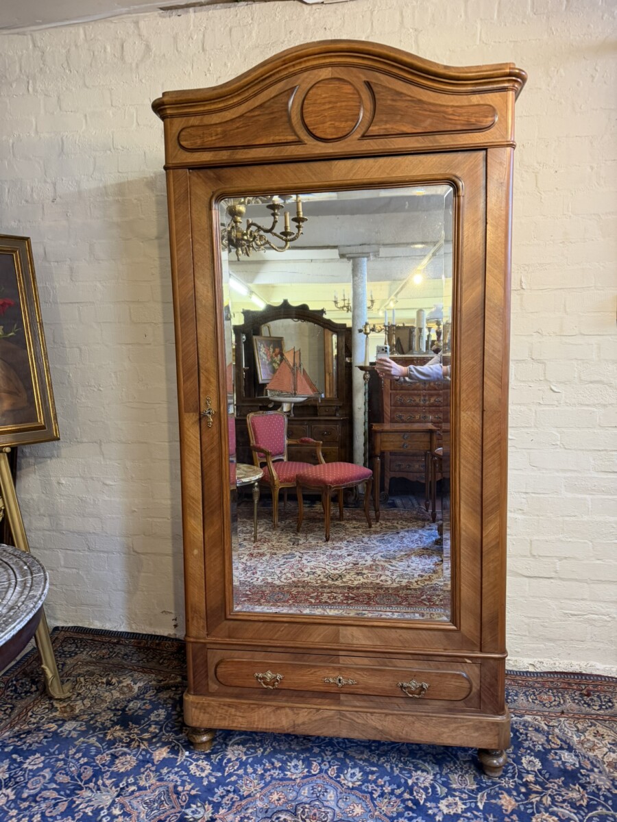ANTIQUE FRENCH WALNUT MIRROR DOOR ARMOIRE/WARDOBE CIRCA 1890