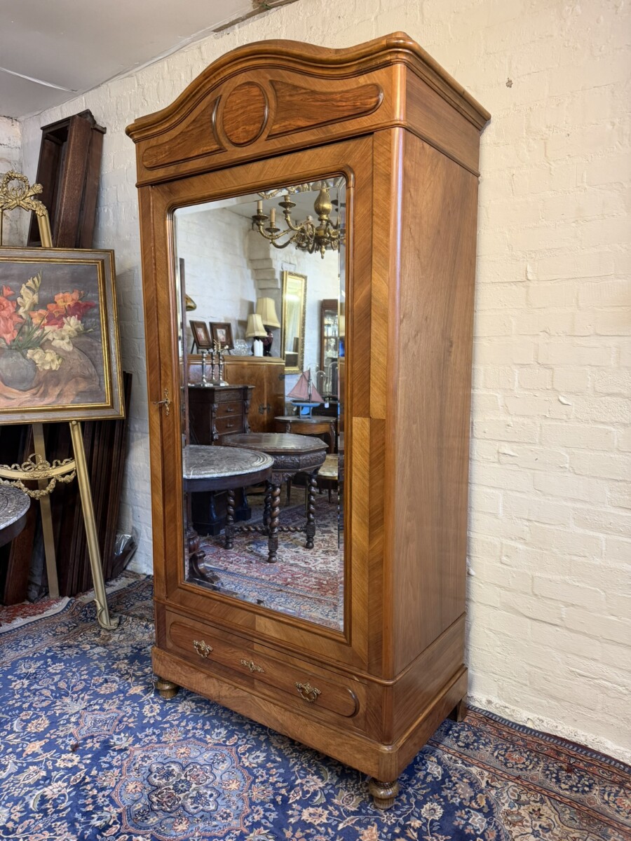 ANTIQUE FRENCH WALNUT MIRROR DOOR ARMOIRE/WARDOBE CIRCA 1890 - Image 3