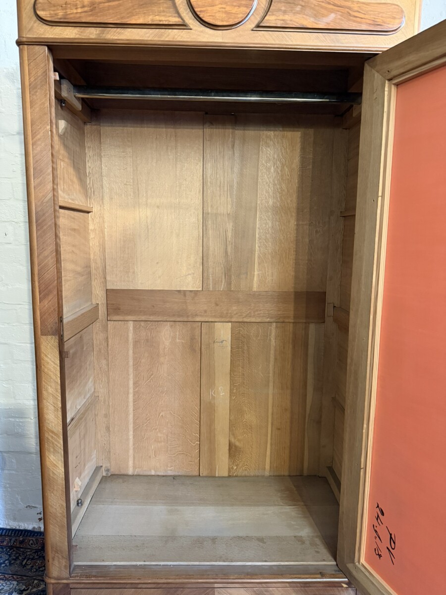ANTIQUE FRENCH WALNUT MIRROR DOOR ARMOIRE/WARDOBE CIRCA 1890 - Image 8