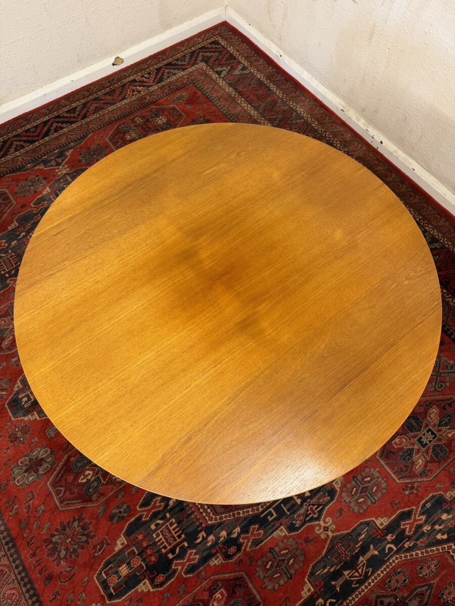 HANS OLSEN FREM ROJLE DANISH MID CENTURY TEAK ROUNDETTE TABLE & CHAIRS CIRCA 1960 - Image 10