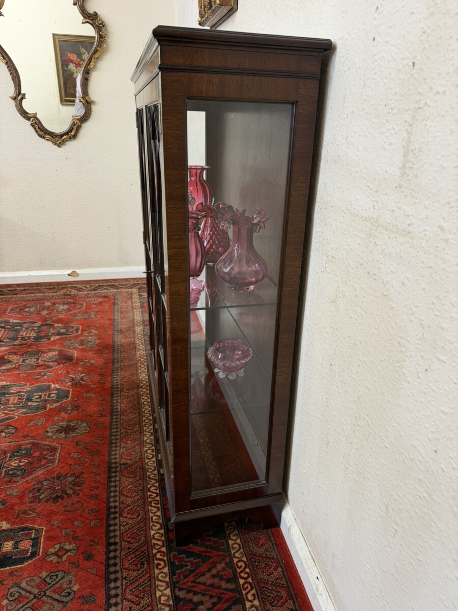 QUALITY FLAME MAHOGANY GLAZED DISPLAY CABINET - Image 5