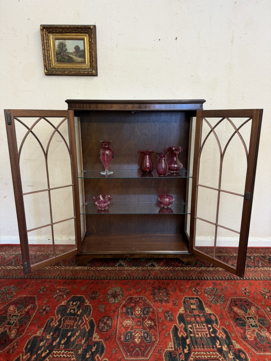 QUALITY FLAME MAHOGANY GLAZED DISPLAY CABINET - Image 7