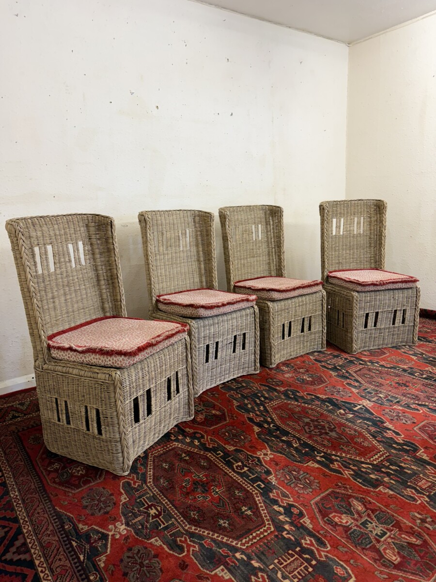 SET OF FOUR CONTEMPORARY WICKER CHAIRS - Image 2