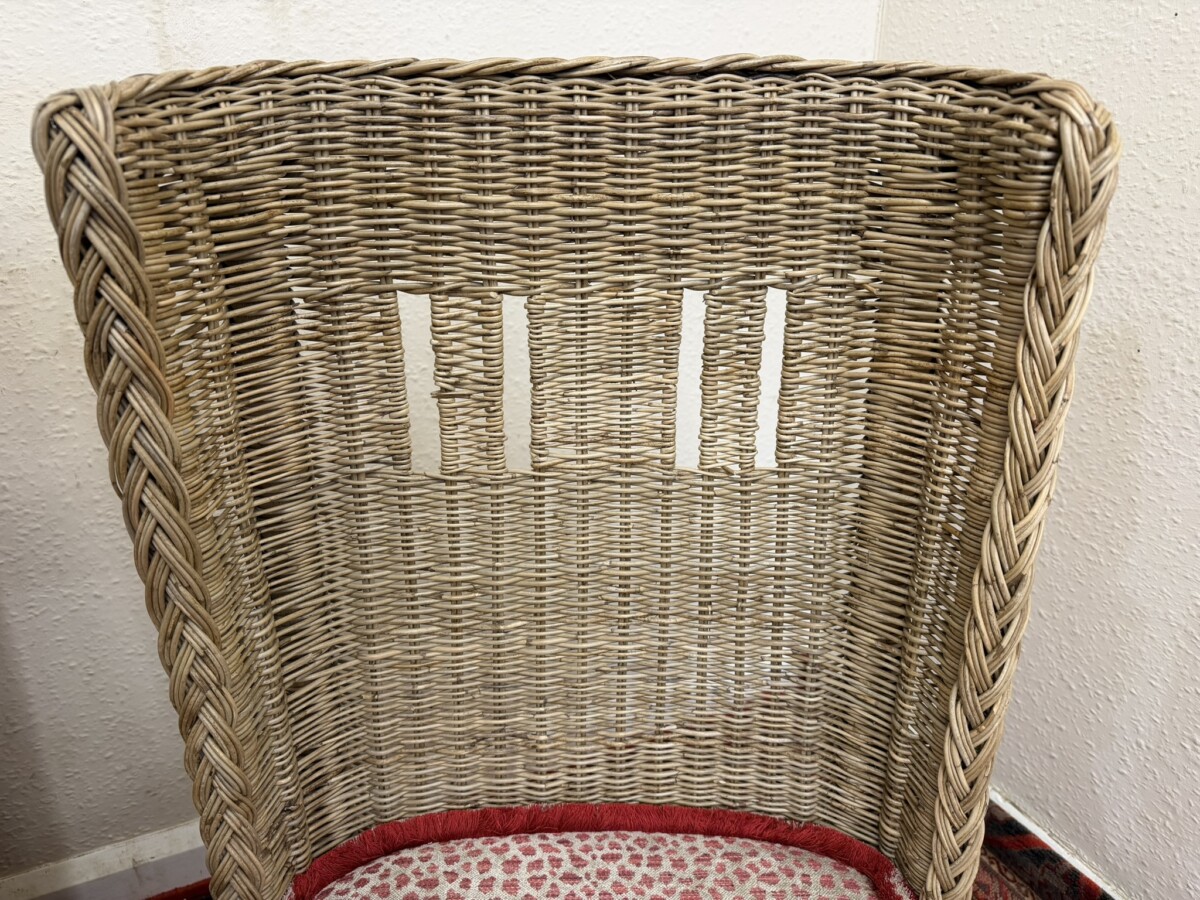 SET OF FOUR CONTEMPORARY WICKER CHAIRS - Image 5
