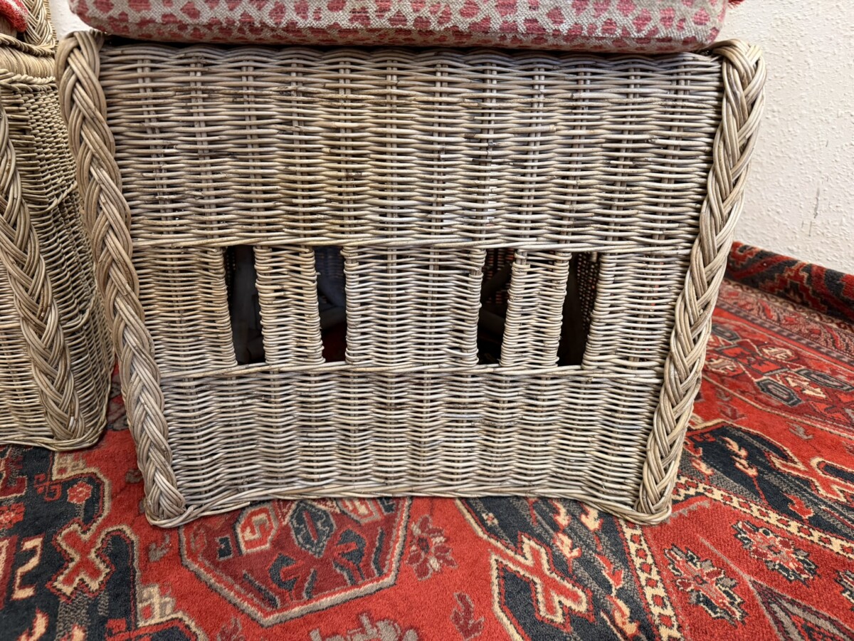 SET OF FOUR CONTEMPORARY WICKER CHAIRS - Image 6