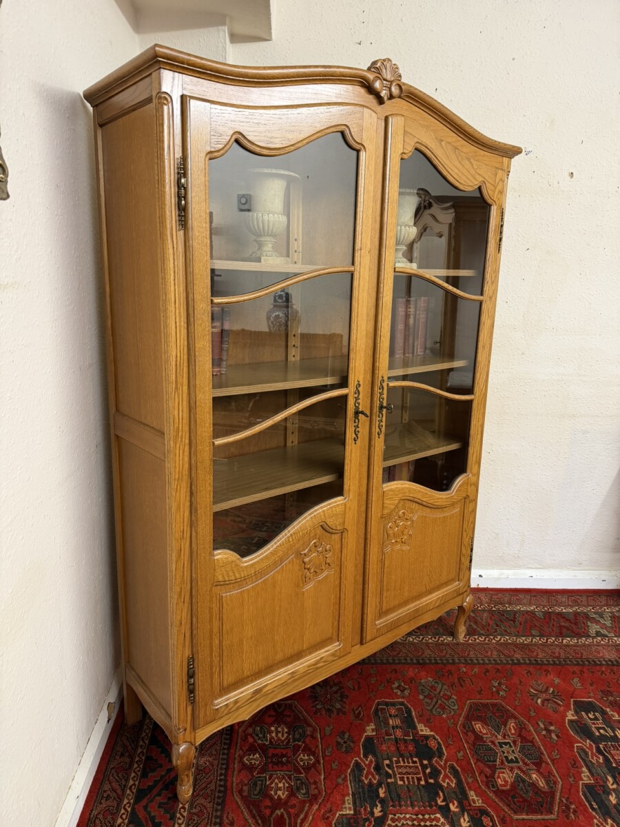FRENCH GLAZED OAK TWO-DOOR BOOKCASE - Image 2