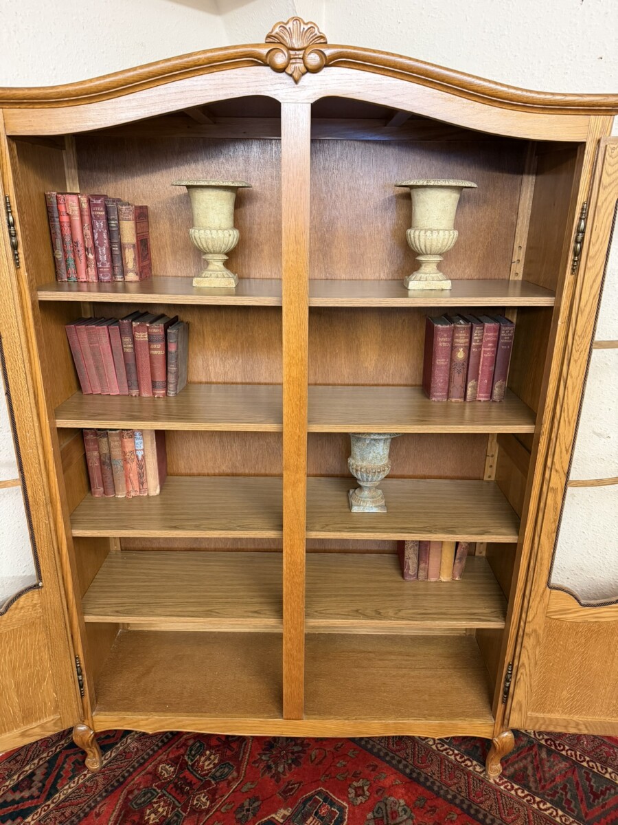 FRENCH GLAZED OAK TWO-DOOR BOOKCASE - Image 6