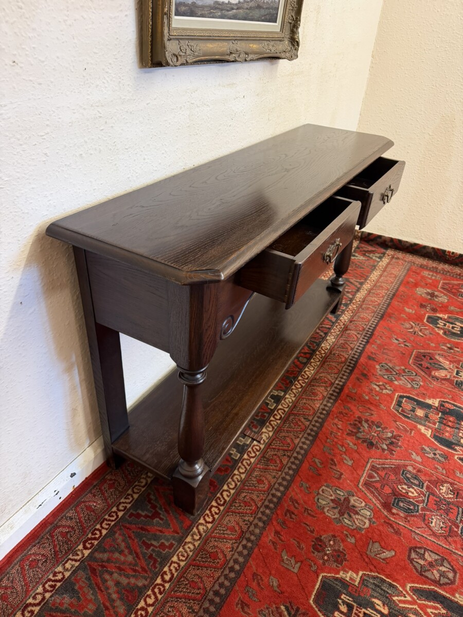 QUALITY OAK TWO DRAWER CONSOLE/DRESSER - Image 6