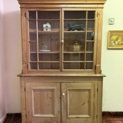 ANTIQUE PINE CUPBOARD/CABINET CIRCA 1890
