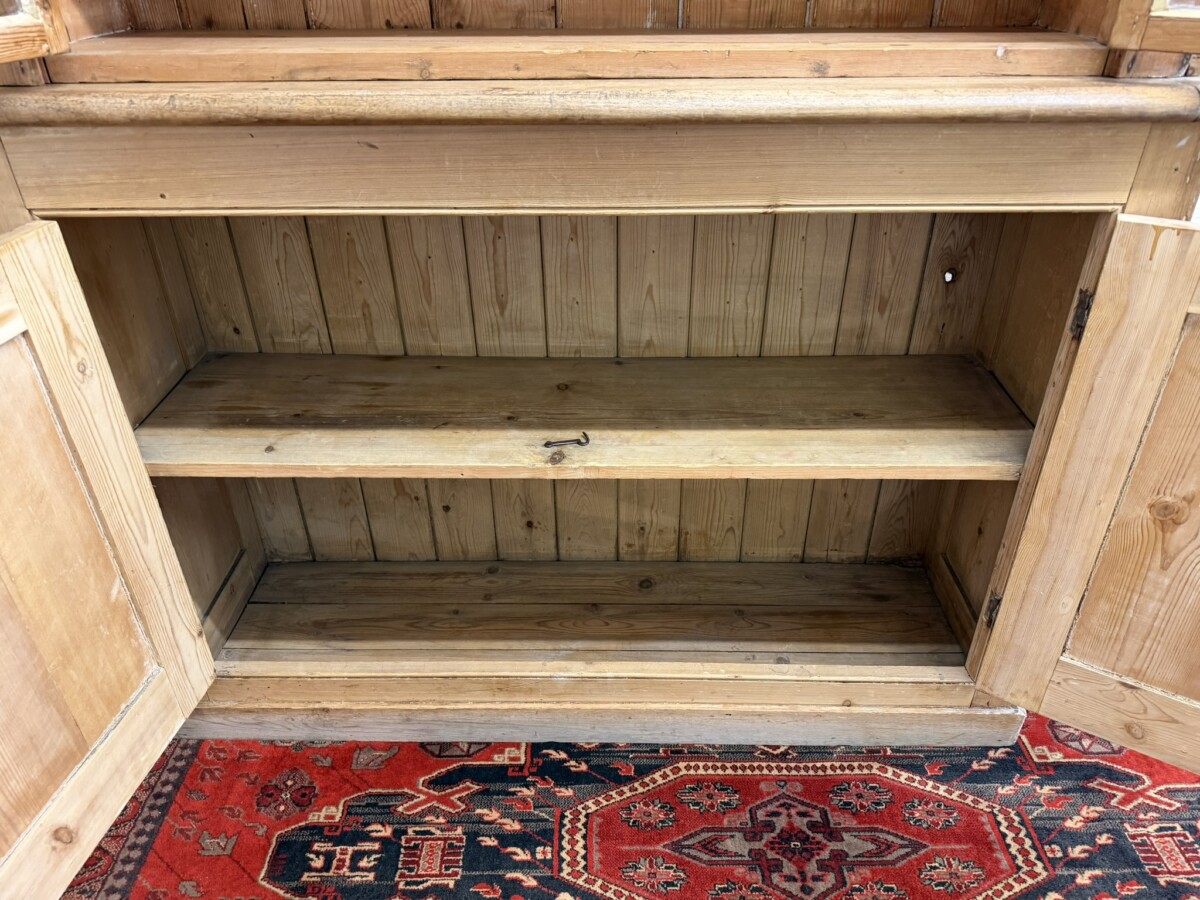 ANTIQUE PINE CUPBOARD/CABINET CIRCA 1890 - Image 9