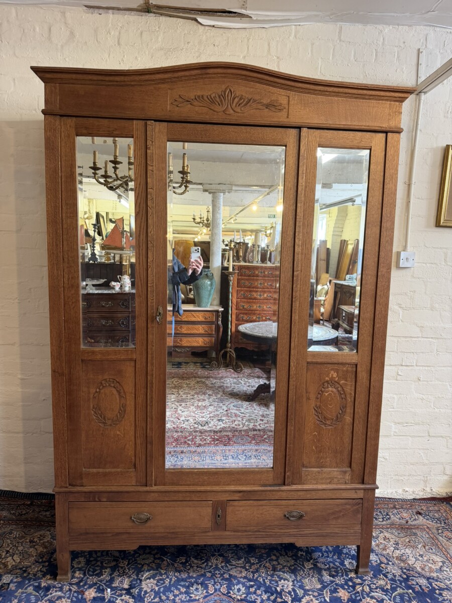 ANTIQUE FRENCH CARVED OAK MIRRORED DOOR ARMOIRE/WARDROBE CIRCA 1910