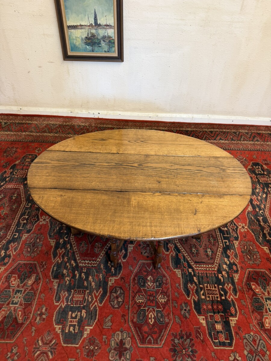 QUALITY OAK COFFEE TABLE WITH DROP DOWN LEAVES - Image 2