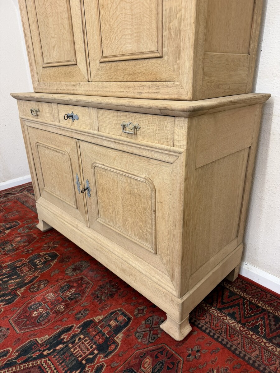 ANTIQUE FRENCH RAW OAK HOUSEKEEPERS CUPBOARD CIRCA 1920 - Image 5