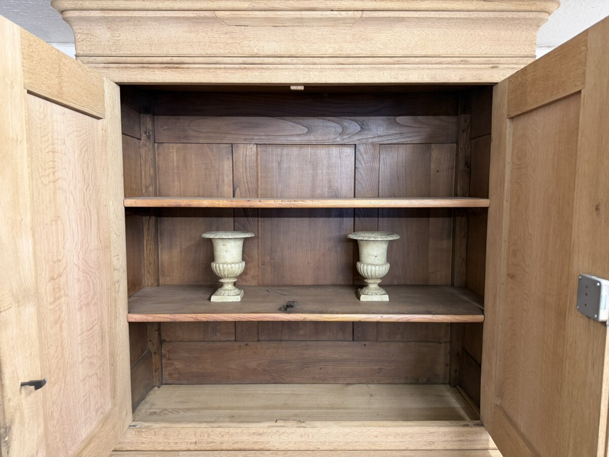 ANTIQUE FRENCH RAW OAK HOUSEKEEPERS CUPBOARD CIRCA 1920 - Image 10
