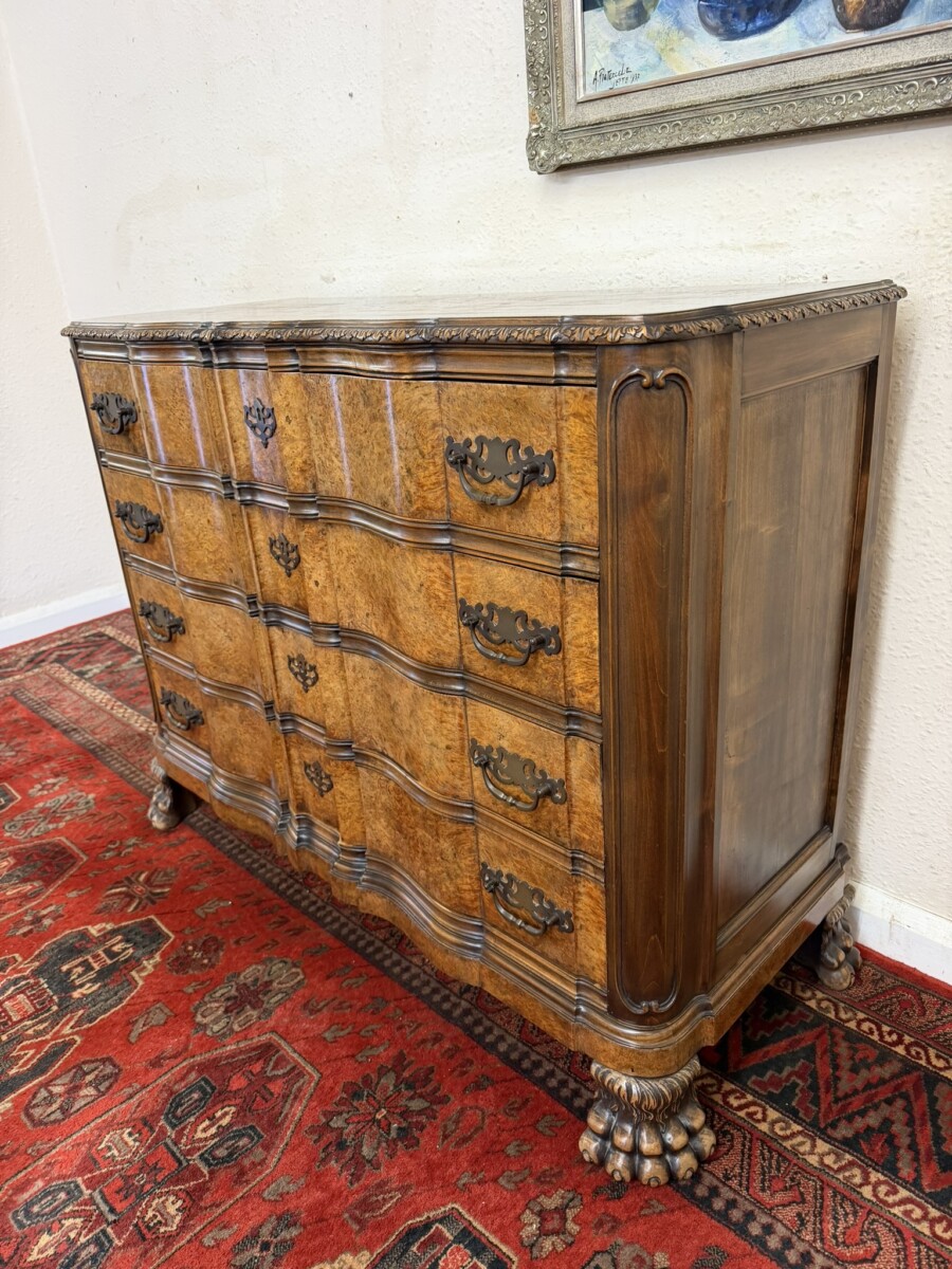 ANTIQUE FRENCH BURR WALNUT SERPENTINECHEST/COMMODE CIRCA 1910 - Image 3
