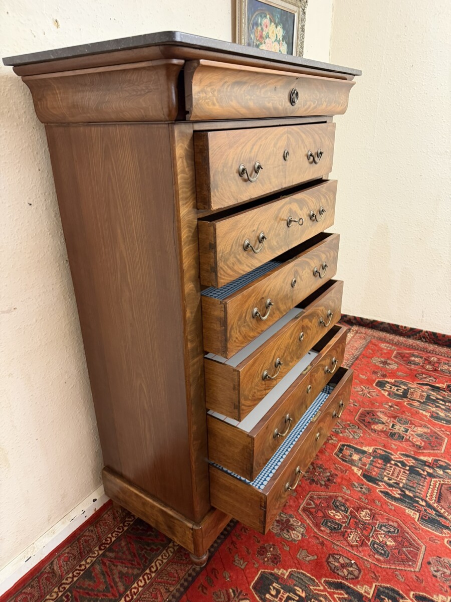 ANTIQUE FRENCH MARBLE TOP FLAME MAHOGANY SEMAINIER CHEST/COMMODE CIRCA 1880 - Image 9
