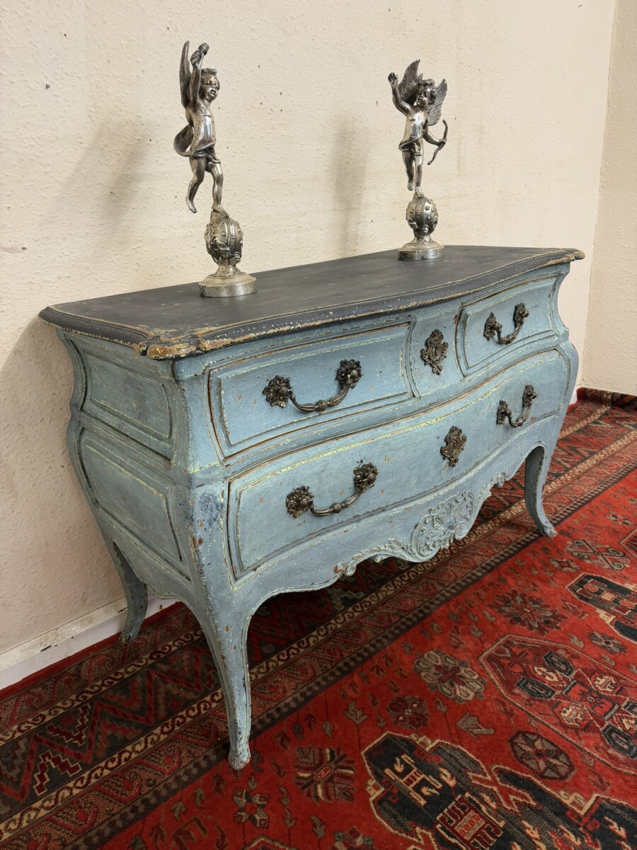 QUALITY HAND PAINTED SOUTHERN FRENCH BOMBE COMMODE/CHEST CIRCA 1930 - Image 3