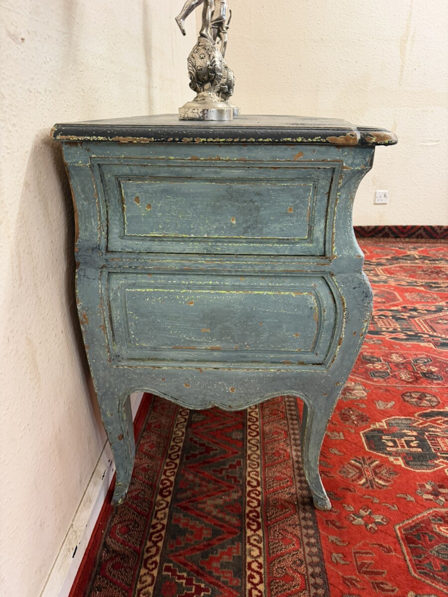 QUALITY HAND PAINTED SOUTHERN FRENCH BOMBE COMMODE/CHEST CIRCA 1930 - Image 8