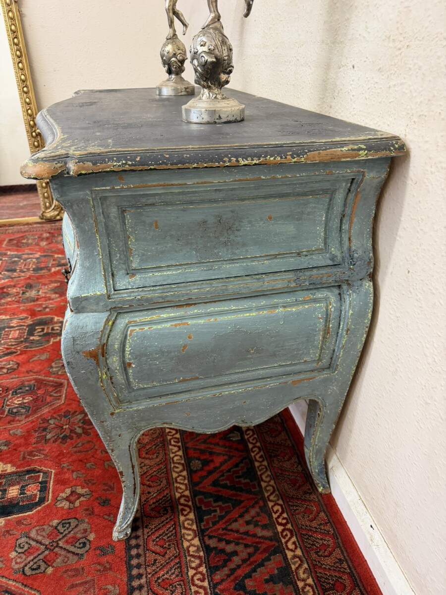 QUALITY HAND PAINTED SOUTHERN FRENCH BOMBE COMMODE/CHEST CIRCA 1930 - Image 9