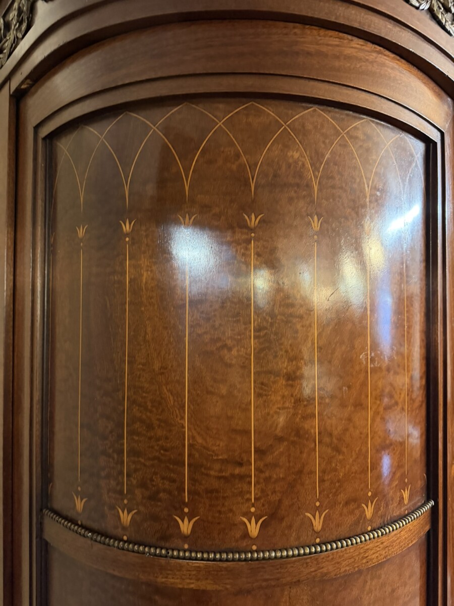 ANTIQUE FRENCH MAHOAGNY AND GILT CURVED ARMOIRE/WARDROBE CIRCA 1880 - Image 7