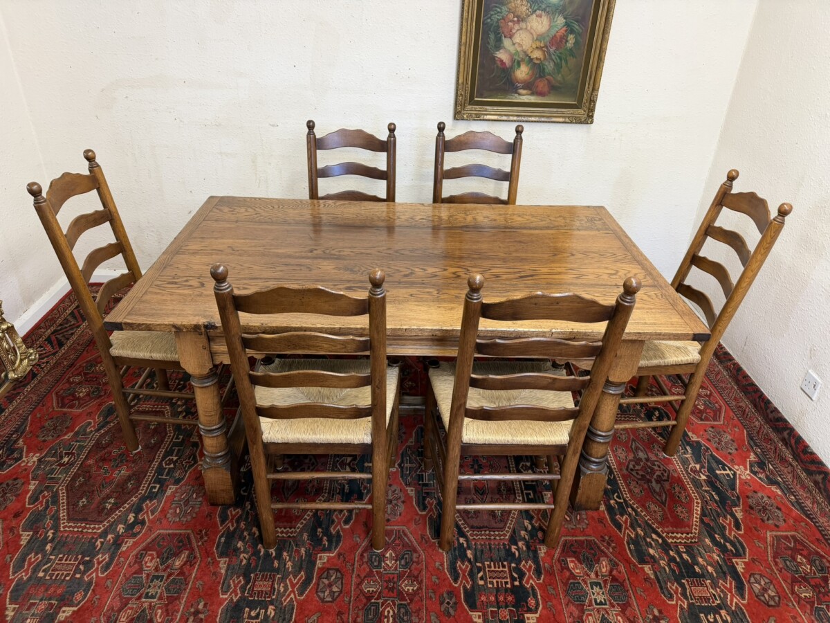 QUALITY GRAINED OAK REFECTORY TABLE AND SIX LADDERBACK CHAIRS - Image 2