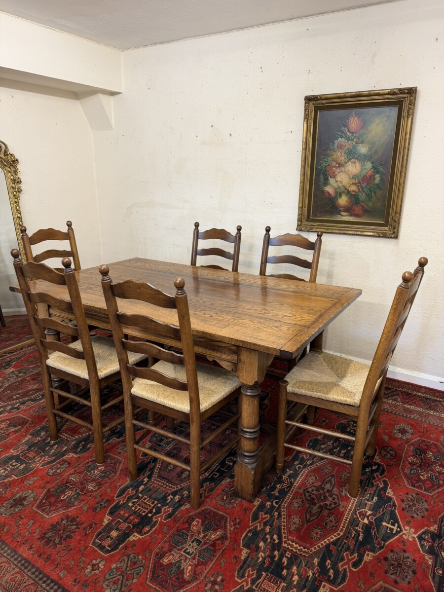 QUALITY GRAINED OAK REFECTORY TABLE AND SIX LADDERBACK CHAIRS - Image 4
