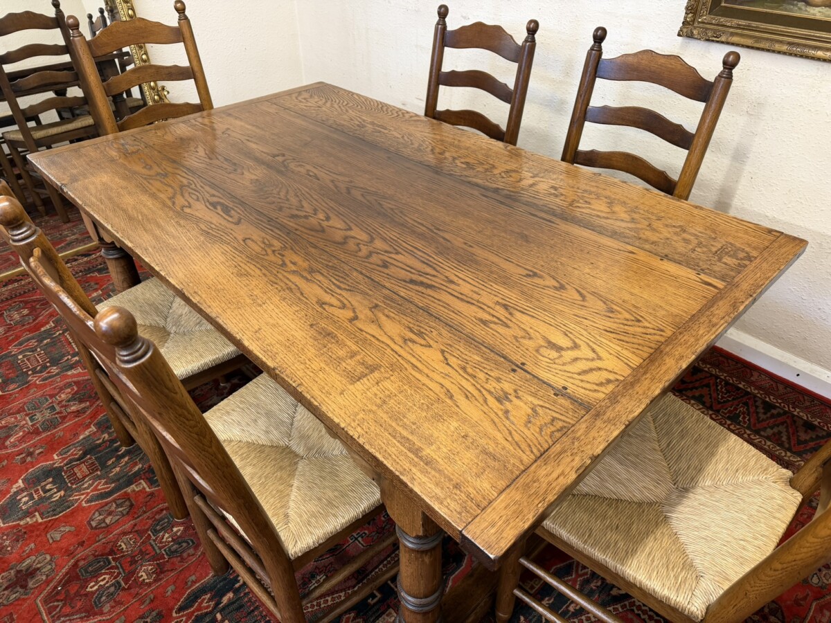 QUALITY GRAINED OAK REFECTORY TABLE AND SIX LADDERBACK CHAIRS - Image 8