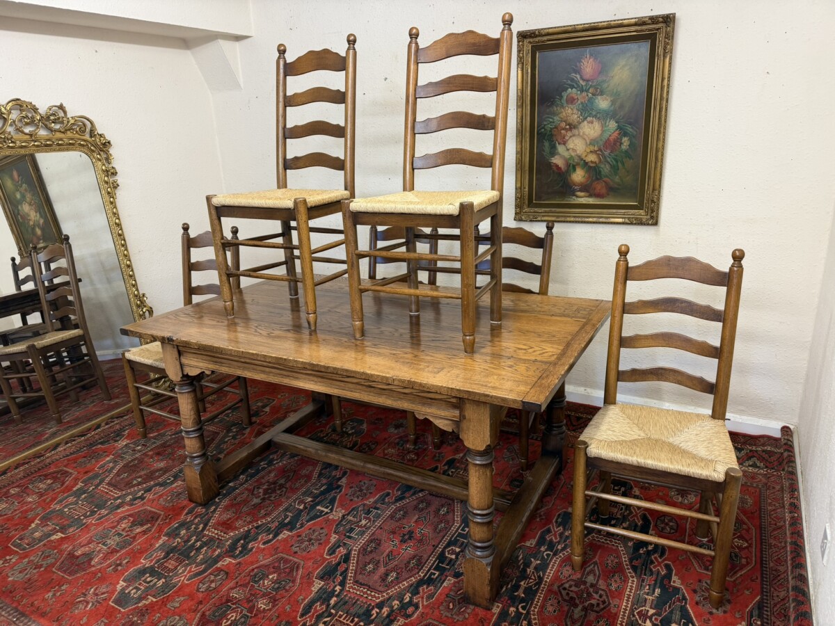 QUALITY GRAINED OAK REFECTORY TABLE AND SIX LADDERBACK CHAIRS - Image 13